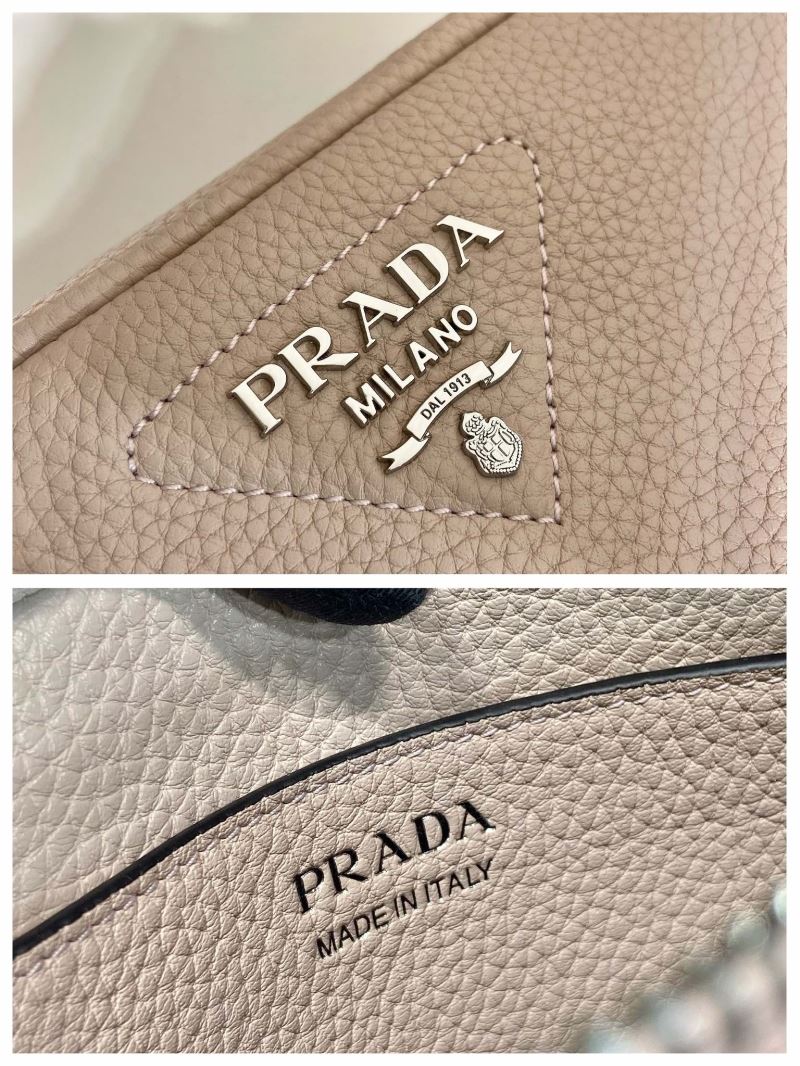 Pra*a box bags
